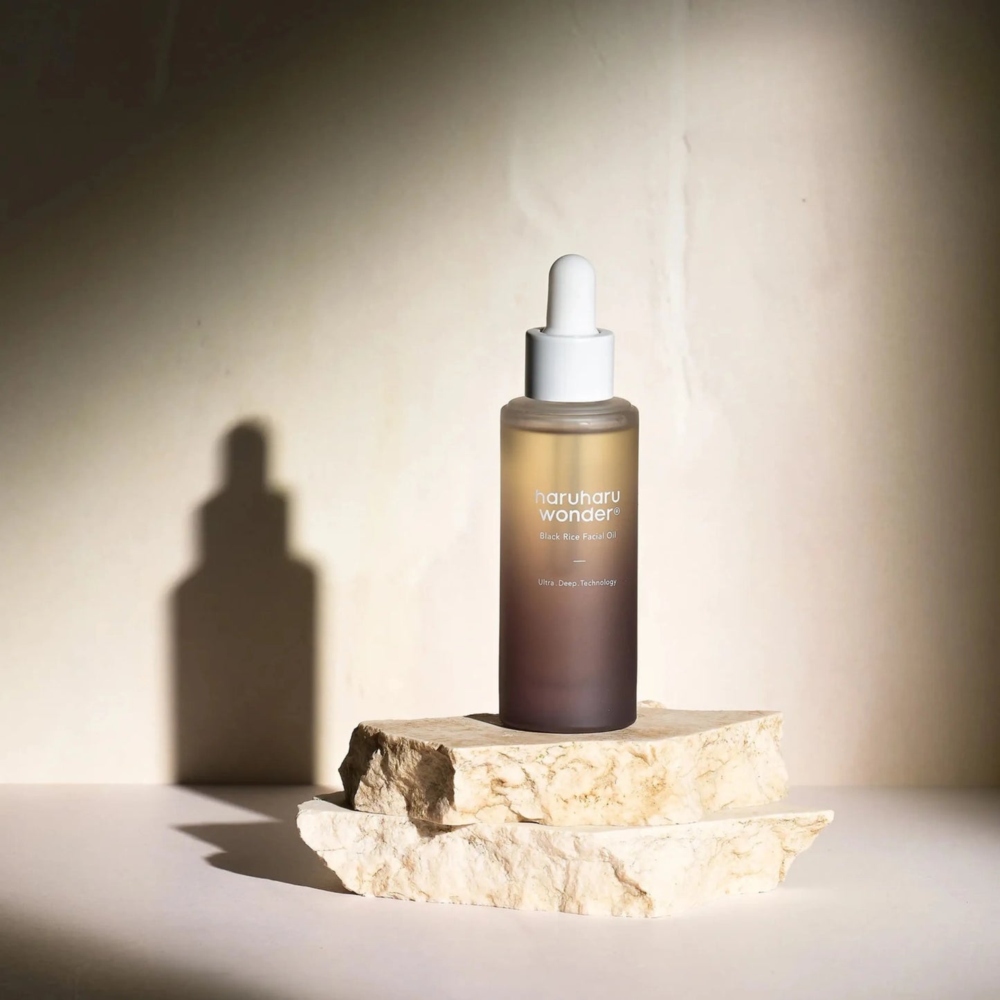 Black Rice Facial Oil HARUHARU WONDER