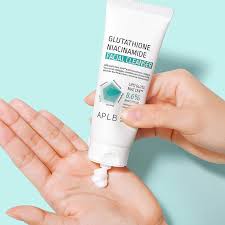 Glutathione Niacinamide Facial Cleanser APLB