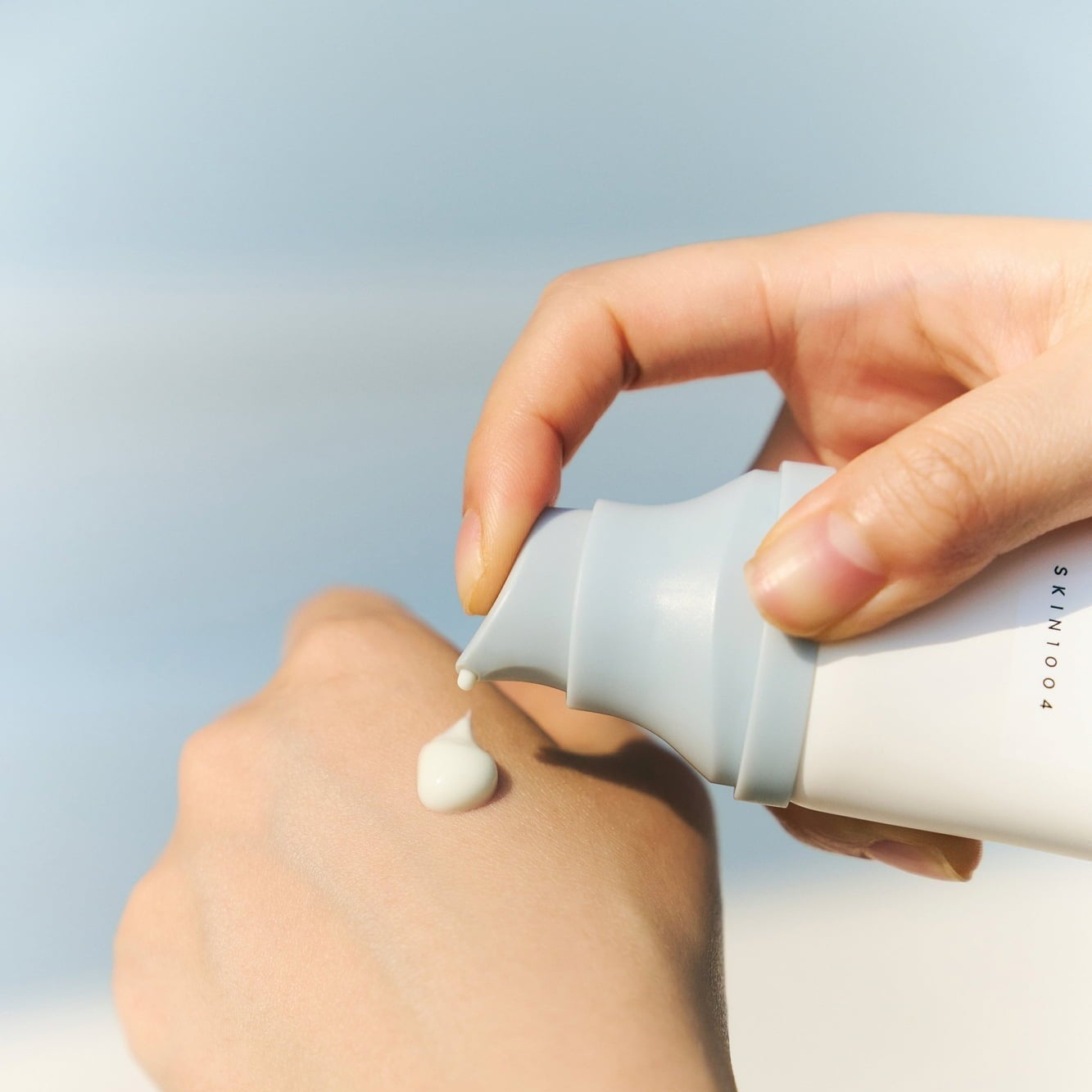 Hyalu-Cica Waterfit Sun Serum SPF50+ PA++++ SKIN 1004