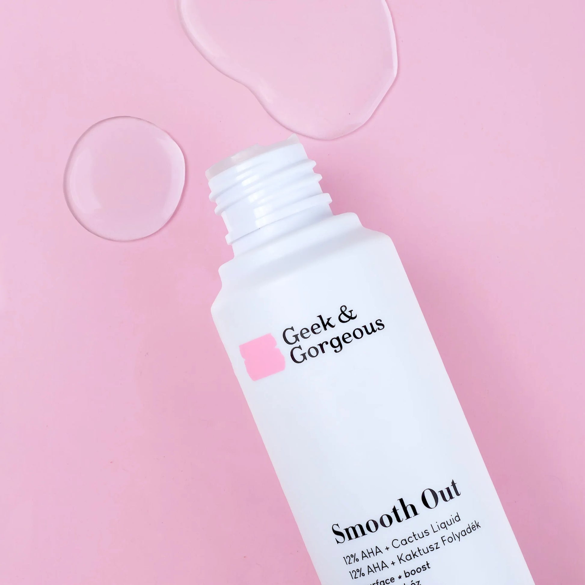 Smooth Out GEEK & GORGEOUS 